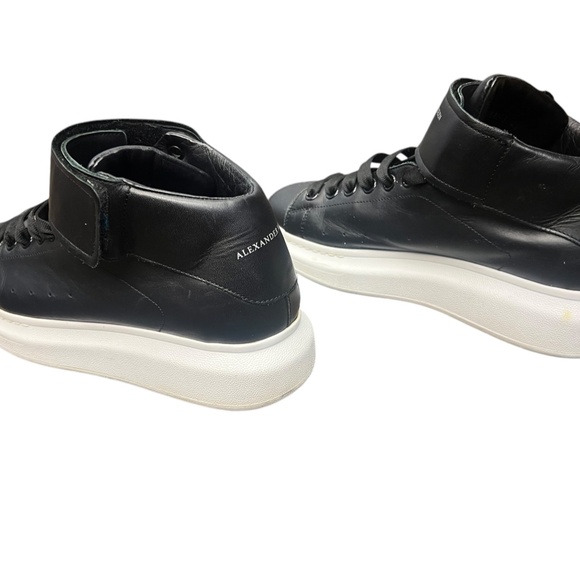 Alexander McQueen main image 12
